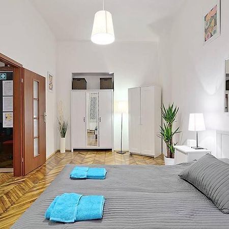 Apartment Next To The Main Square Krakau Exterior foto